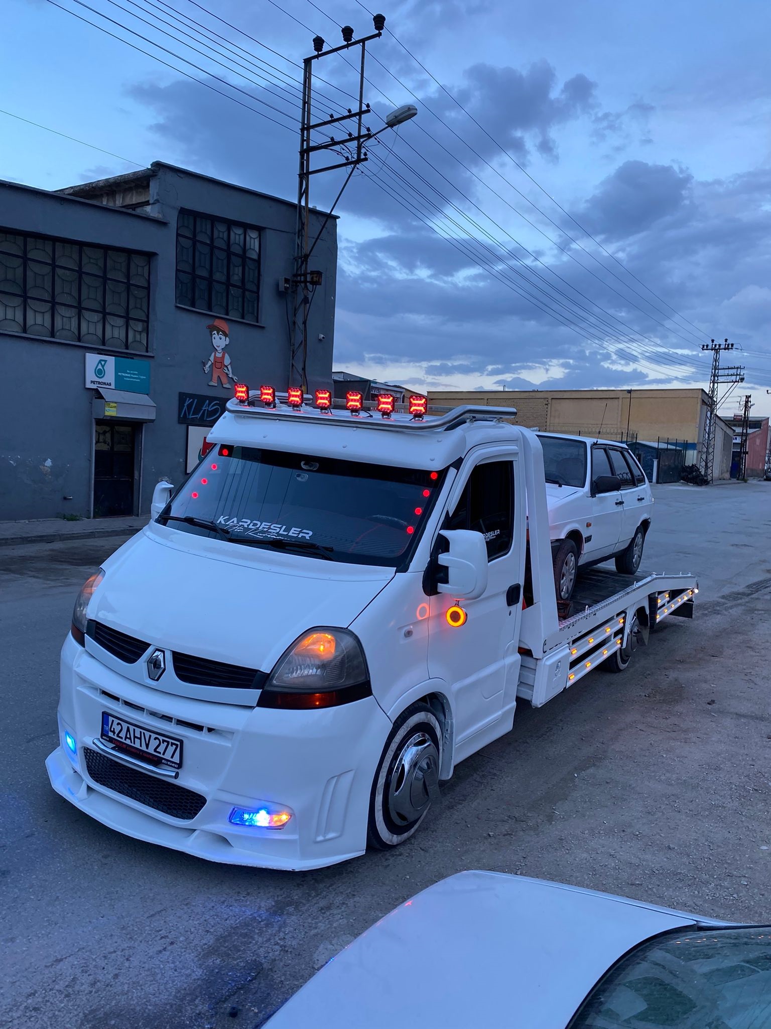 Kardeşler Oto Kurtarma